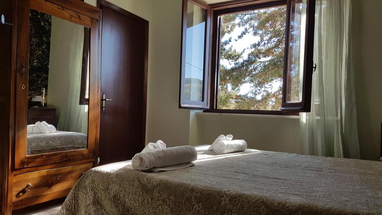 Adonis Hotel Castelvecchio Calvisio Екстериор снимка